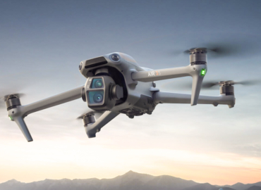 drone-fabrika-dji-air-3s